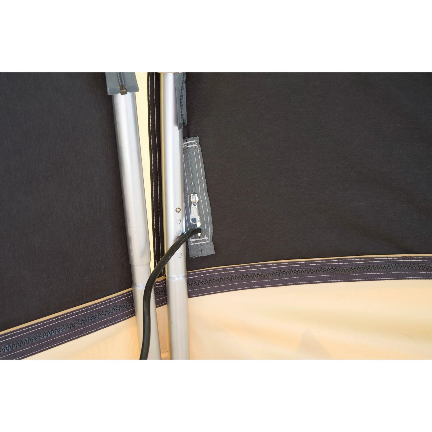 Cabanon Biscaya 440 All Season Tunneltent 2023 13 Cabanon Biscaya 440 All Season Tunneltent 2023 - Afbeelding 11